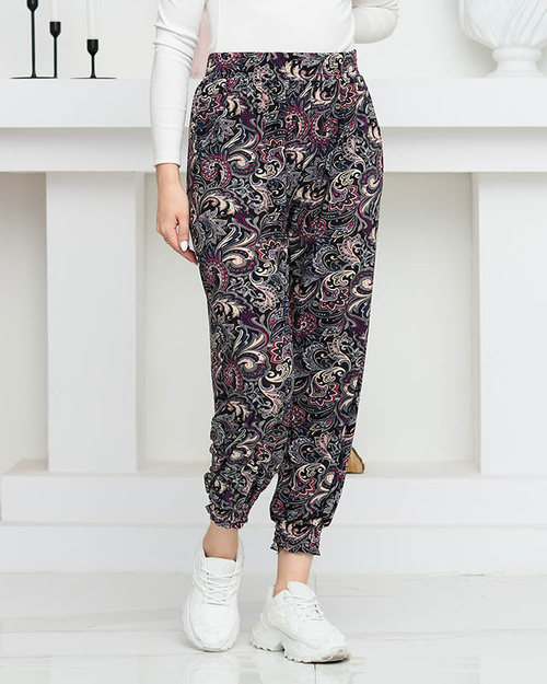 Schwarz gemusterte Damenhose in PLUS SIZE - Kleidung