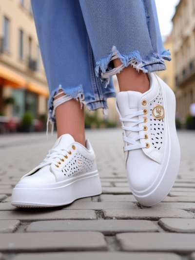 Aurelia Bianca – Weiße Plateausneakers Royalfashion Ecru