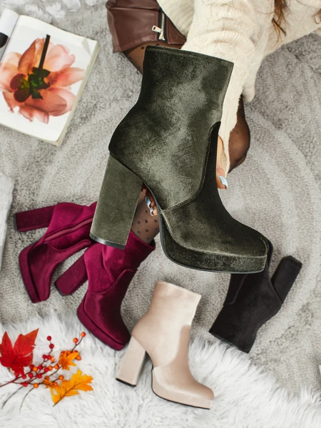 Damen Stiefeletten mit Blockabsatz Al'la Velours Miss