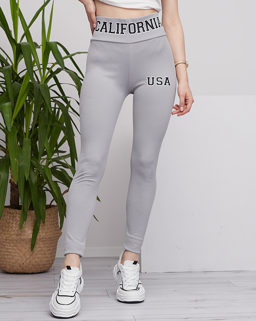 Hellgraue Ripp-Leggings für Damen mit Aufschriften - Kleidung