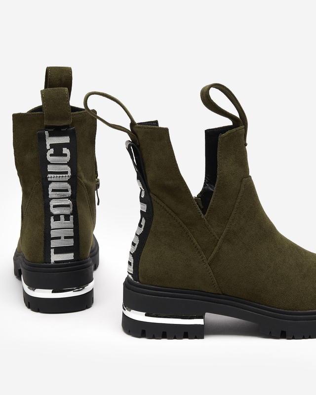 Dunkelgrüne Damenstiefel mit flachem Absatz Dezi - Schuhe