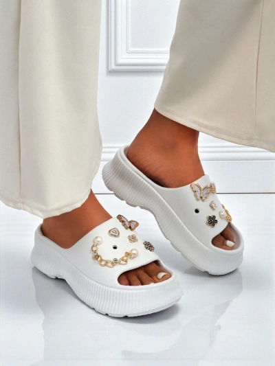 Royalfashion Damen-Gummisandalen mit Verzierungen Slash Glam