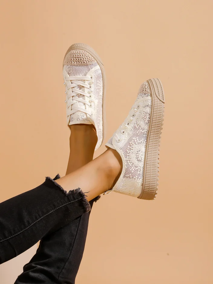 Royalfashion Damen Spitze Sneakers mit Pailletten Nille