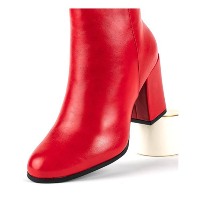 Rote Stiefel an einem höheren Pfosten Pekan - Footwear