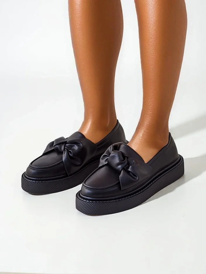 Royalfashion Elegante Damenmokassins mit einer Schleife Ortto