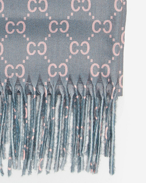 Сірий жіночий шарф з візерунком