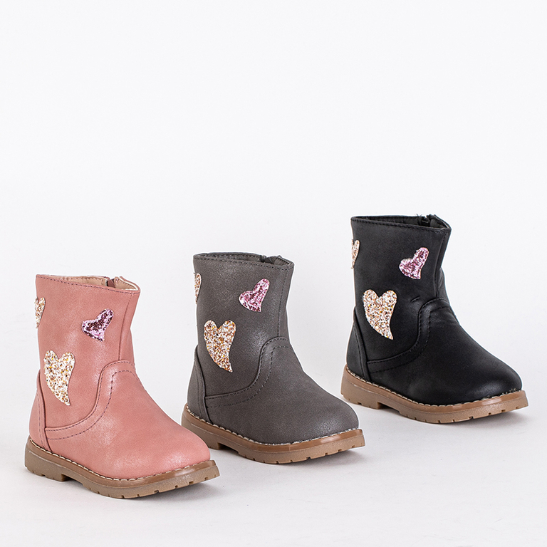 Schwarze Kinderstiefel mit Herzen von Hirri- Shoes