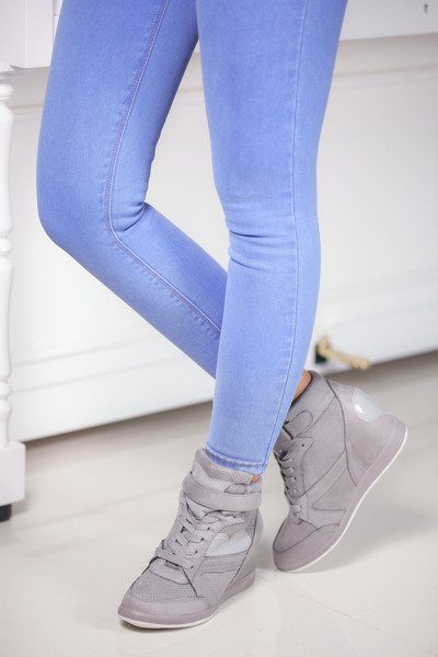 Szare sneakersy na koturnie - Obuwie