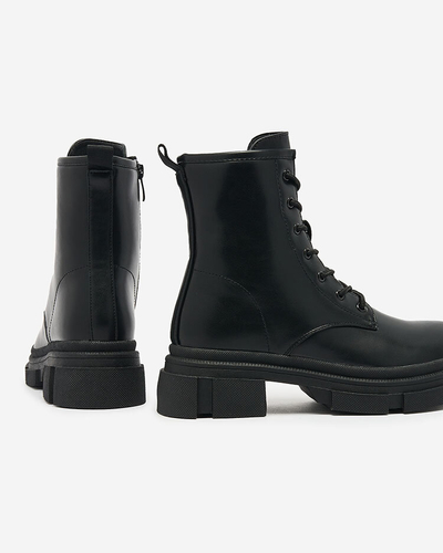 Royalfashion Eco Leder Damen Baggerstiefel in schwarz Stiifer