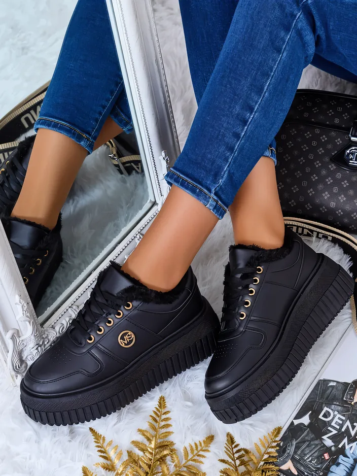 Royalfashion Warme Damen-Sneakers mit Fell Rozit