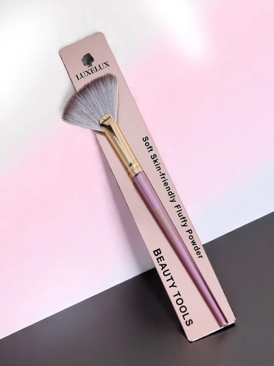 Highlighter-Make-up-Pinsel