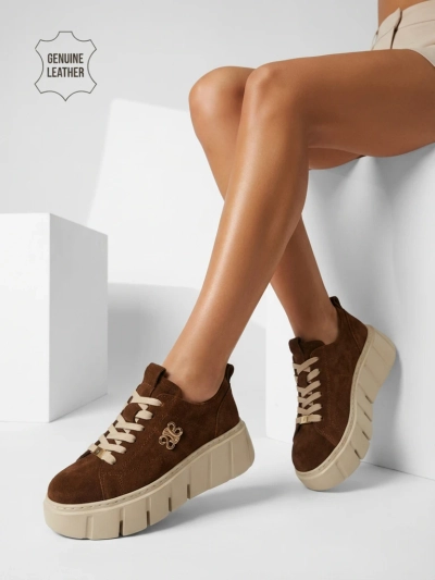 Sportliche Damen-Sneakers aus Naturleder Renos