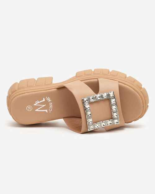 OUTLET Бежеві жіночі тапочки з кристалами Vetasi - Взуття