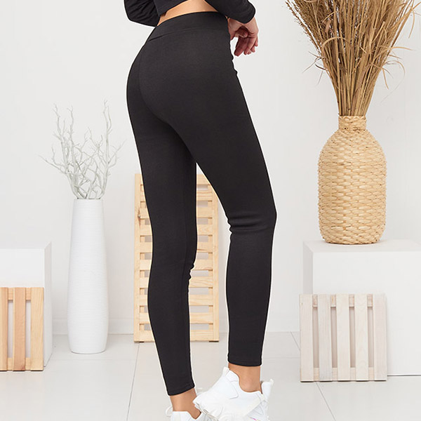 Schwarze isolierte Damen-Leggings- Bekleidung
