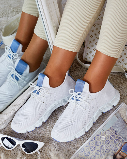 Білі жіночі кросівки з блакитними вставками Baym