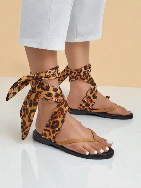 Royalfashion Damen-Flip-Flops mit dekorativem Riemen Safari Sweet