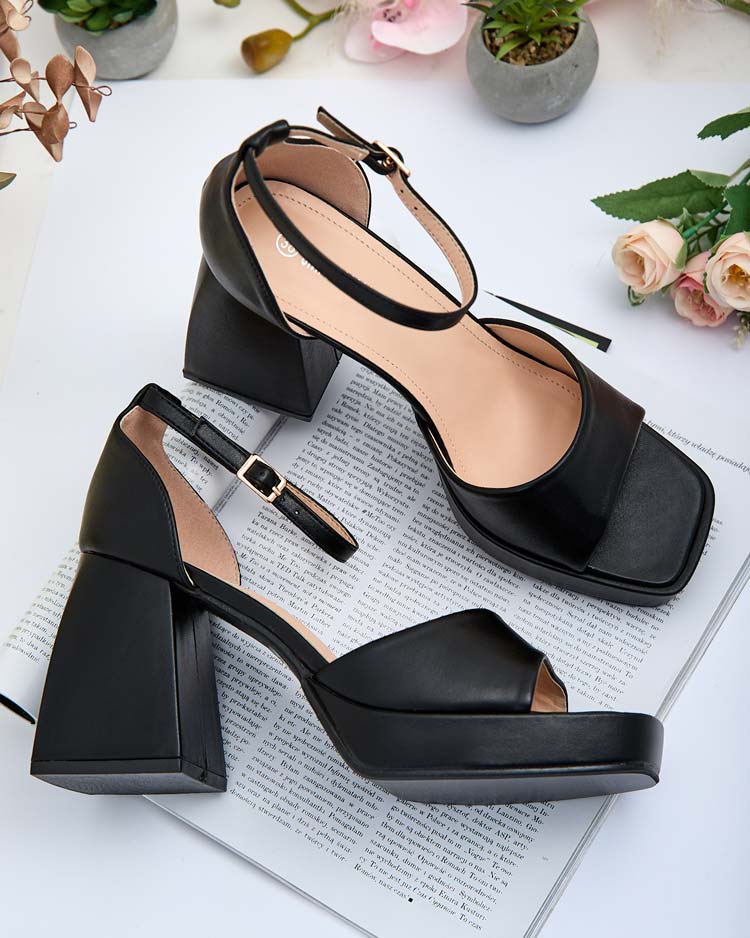 Royalfashion Damen Pfostensandalen Linn