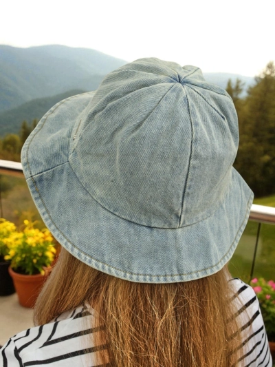 Жіночий капелюх Demetra denim bucket hat – легкий поліестеровий стиль