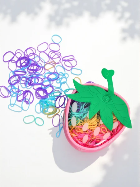 Royalfashion Mehrfarbige Silikon-Haargummis Erdbeere