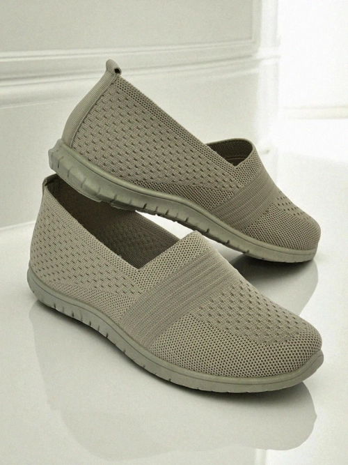 Жіночі мокасини Gaia Verde - зручні зелені туфлі з тканини на плоскій підошві
