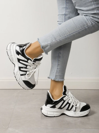 Royalfashion Damen sportliche Sneakers auf dickerer Sohle Loness