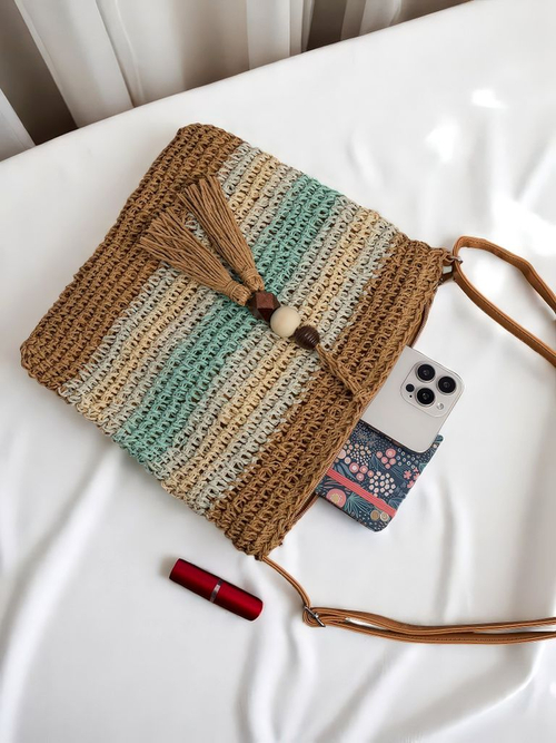 Royalfashion Маленька жіноча солом'яна сумка в смужку з підвіскою Mini