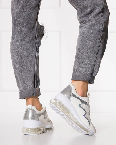 OUTLET Creme Damen Sportschuhe auf Keilabsatz Runiso - Schuhe