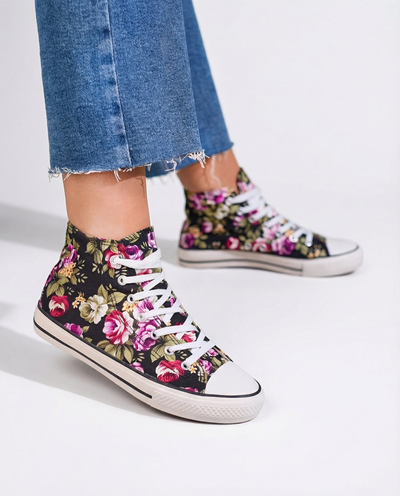 Жіночі високі чорні кеди Royalfashion з квітковим принтом Soxic