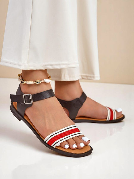 Royalfashion Damensandalen mit flacher Sohle Naya