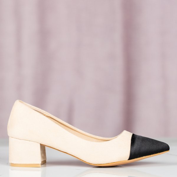 Beige Pumps auf einem niedrigen Pfosten Massikina - Footwear