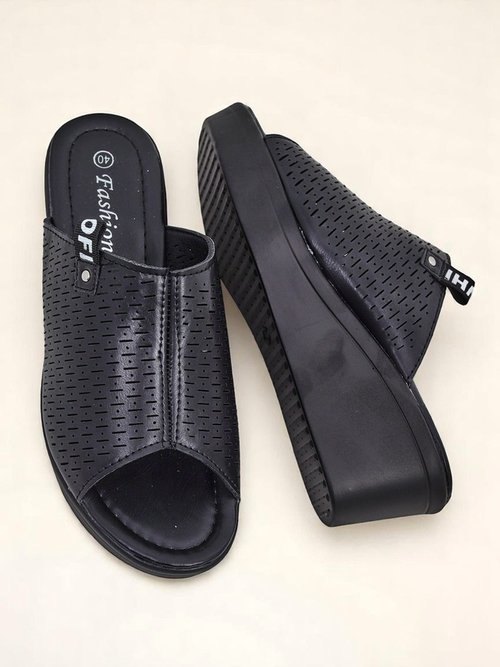 Royalfashion Жіночі шльопанці на танкетці Luna Wedge