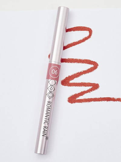Lippenkonturenstift in der Farbe Strawberry Mousse