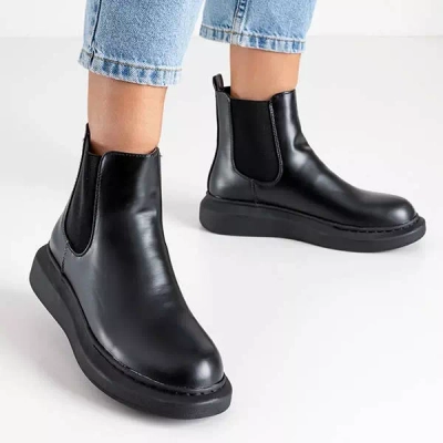 OUTLET Schwarze Damenstiefel auf der Fabriano-Plattform - Schuhe