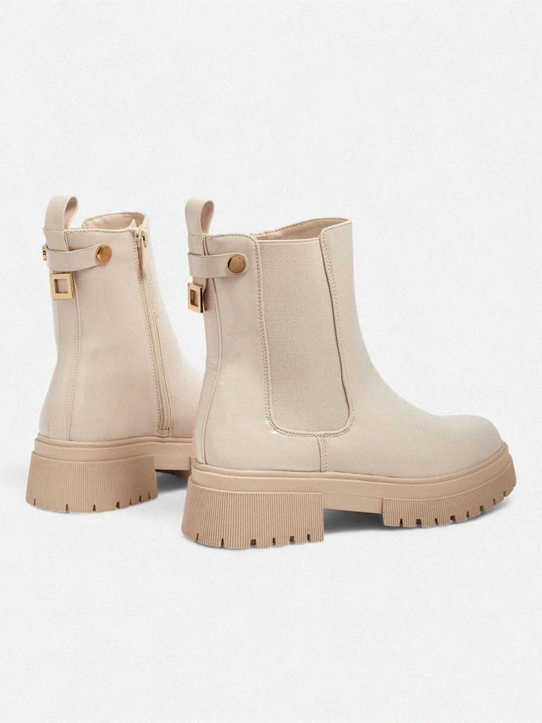 Lackierte Damenstiefeletten aus Öko-Leder Calebi