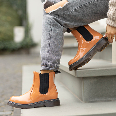 Orange Lackstiefel Lensi- Footwear
