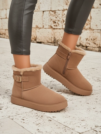 Royalfashion Kurze Damenstiefel im Schneestiefel-Stil Winter Crest
