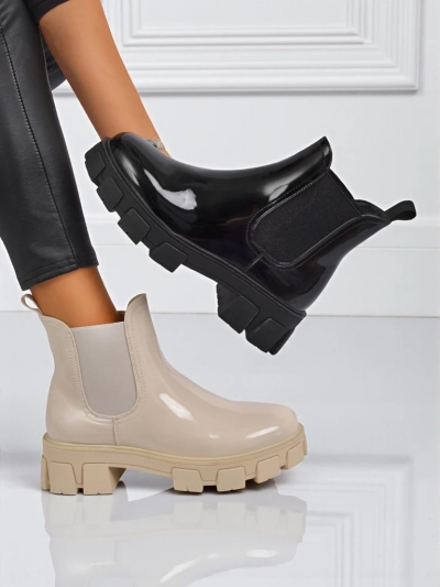 Royalfashion Stiefeletten mit massiver Sohle aus lackiertem Öko-Leder Calista Weide