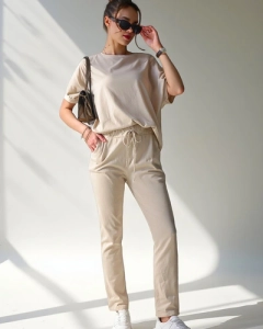 beige