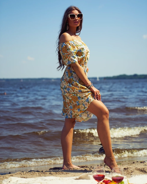 Жіноча квіткова міні-сукня Royalfashion а-ля гіпюрований бежевий