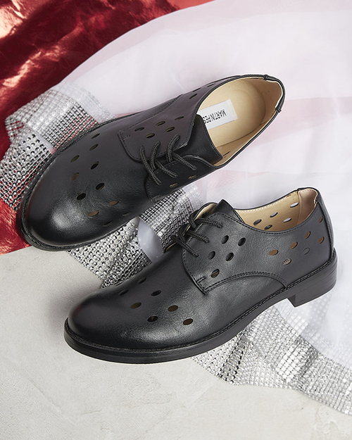 Жіночі ажурні напівчеревики з екошкіри чорного кольору Selofso- Взуття