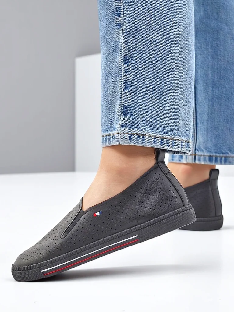 Royalfashion Damen Lochmuster Schlupfschuhe Vielles