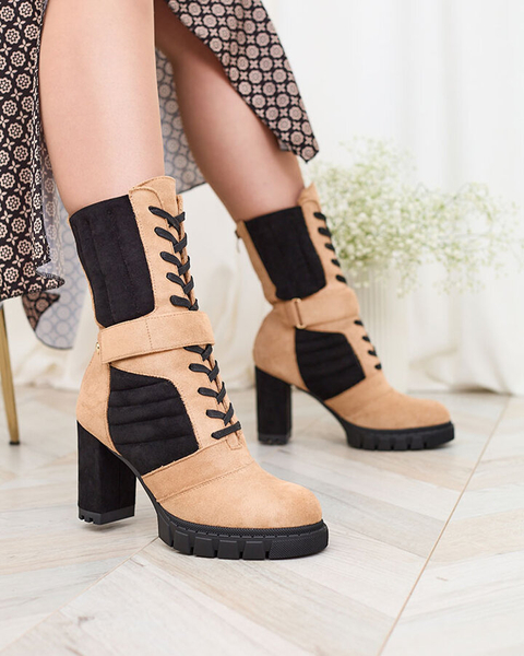 Royalfashion Hellbraune isolierte Damenstiefel Sehhra post