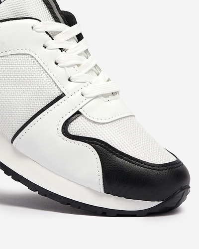 Weiße Damen-Sportschuhe mit schwarzen Rubin-Einsätzen - Schuhe