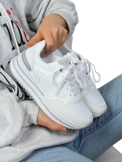 Royalfashion Damen Sport Sneakers auf einer Plattform Revided