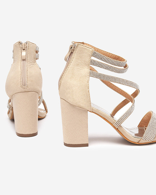 Бежеві жіночі босоніжки зі стразами Nitorsi