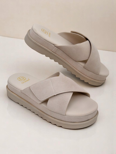 Royalfashion Damensandalen flach Evre