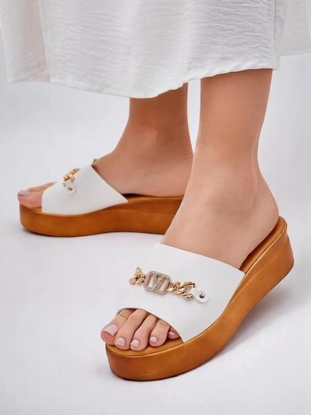 Royalfashion Damensandalen mit Keilabsatz Dalimma