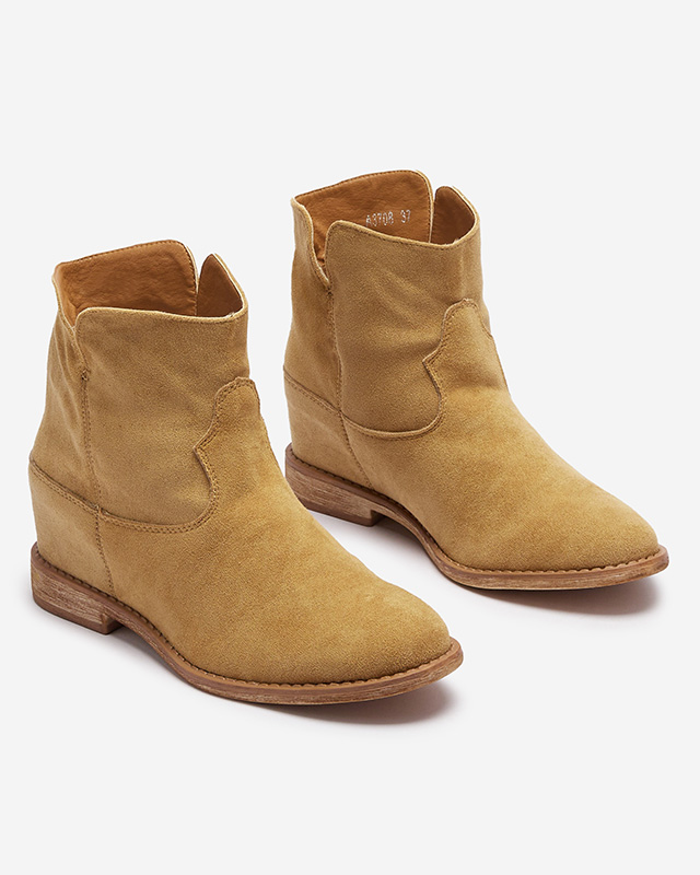 Cowboystiefel auf einem Indoor-Keil aus Kamel Bluestone - Footwear 1