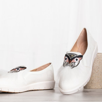 Weißer Slip-On mit dekorativer Eule Howlet - Footwear 1