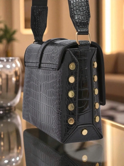 Royalfashion Lackierte kleine Damenhandtasche aus Kunstleder Nexa Vale